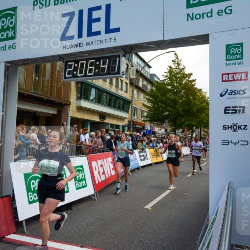 20.09.2026 - PSD Bank Halbmarathon LAZAROV Photography http://msf.ph/oto/10554292 20.09.2026 12:06:41 Ziel 1390, 1695, 2684, 2715, 2874, 3450, 4004, 4266, 4379, 4676, 4695, 4748, 4775 meine-sportfotos.de