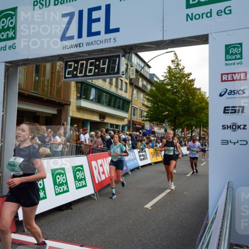 20.09.2026 - PSD Bank Halbmarathon LAZAROV Photography http://msf.ph/oto/10554293 20.09.2026 12:06:41 Ziel 1390, 1695, 2684, 2715, 2874, 3450, 4004, 4266, 4379, 4676, 4695, 4748, 4775 meine-sportfotos.de