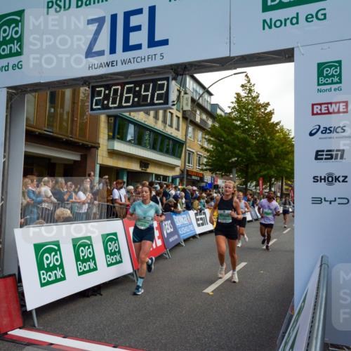 20.09.2026 - PSD Bank Halbmarathon LAZAROV Photography http://msf.ph/oto/10554295 20.09.2026 12:06:41 Ziel 1390, 1695, 2684, 2715, 2874, 3450, 4004, 4266, 4379, 4676, 4695, 4748, 4775 meine-sportfotos.de
