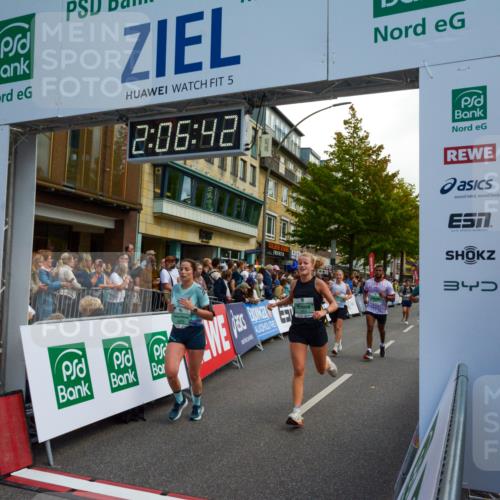 20.09.2026 - PSD Bank Halbmarathon LAZAROV Photography http://msf.ph/oto/10554296 20.09.2026 12:06:41 Ziel 1390, 1695, 2684, 2715, 2874, 3450, 4004, 4266, 4379, 4676, 4695, 4748, 4775 meine-sportfotos.de