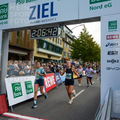 20.09.2026 - PSD Bank Halbmarathon LAZAROV Photography http://msf.ph/oto/10554297 20.09.2026 12:06:41 Ziel 1390, 1695, 2684, 2715, 2874, 3450, 4004, 4266, 4379, 4676, 4695, 4748, 4775 meine-sportfotos.de