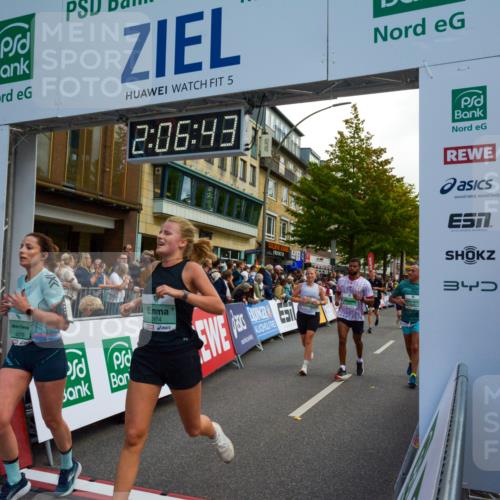 20.09.2026 - PSD Bank Halbmarathon LAZAROV Photography http://msf.ph/oto/10554299 20.09.2026 12:06:42 Ziel 1390, 1695, 2684, 2715, 2874, 3450, 4004, 4266, 4379, 4695, 4748, 4775 meine-sportfotos.de