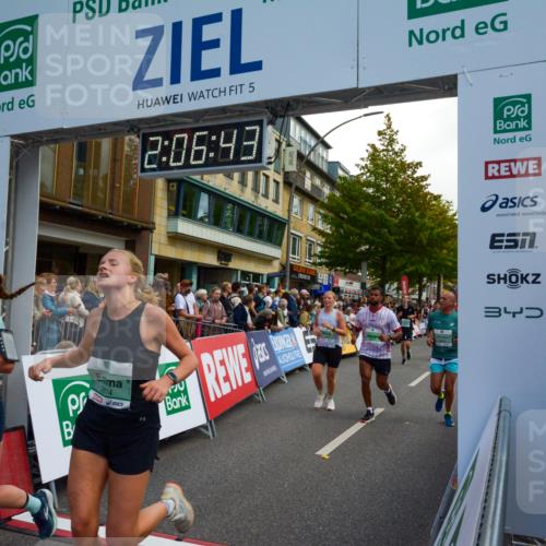20.09.2026 - PSD Bank Halbmarathon LAZAROV Photography http://msf.ph/oto/10554300 20.09.2026 12:06:42 Ziel 1390, 1695, 2684, 2715, 2874, 3450, 4004, 4266, 4379, 4695, 4748, 4775 meine-sportfotos.de