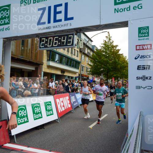 20.09.2026 - PSD Bank Halbmarathon LAZAROV Photography http://msf.ph/oto/10554302 20.09.2026 12:06:43 Ziel 1177, 1390, 1695, 2715, 2874, 3450, 4004, 4266, 4379, 4695, 4748, 4775 meine-sportfotos.de