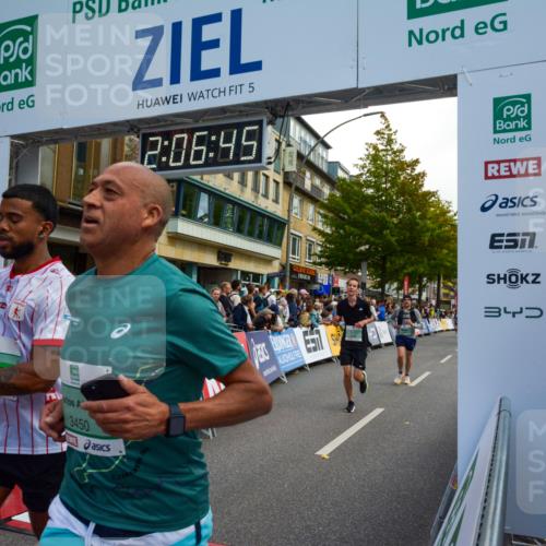 20.09.2026 - PSD Bank Halbmarathon LAZAROV Photography http://msf.ph/oto/10554309 20.09.2026 12:06:44 Ziel 1177, 1390, 1695, 2715, 2874, 3450, 4004, 4266, 4379, 4691, 4695, 4748, 4775 meine-sportfotos.de