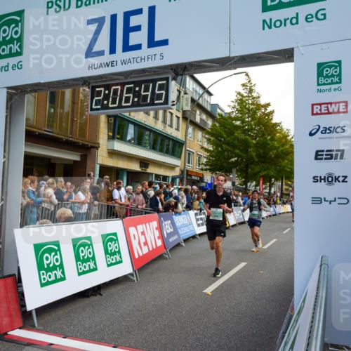 20.09.2026 - PSD Bank Halbmarathon LAZAROV Photography http://msf.ph/oto/10554311 20.09.2026 12:06:45 Ziel 1177, 1390, 1695, 2715, 2874, 3450, 4004, 4266, 4379, 4691, 4695, 4748, 4775 meine-sportfotos.de