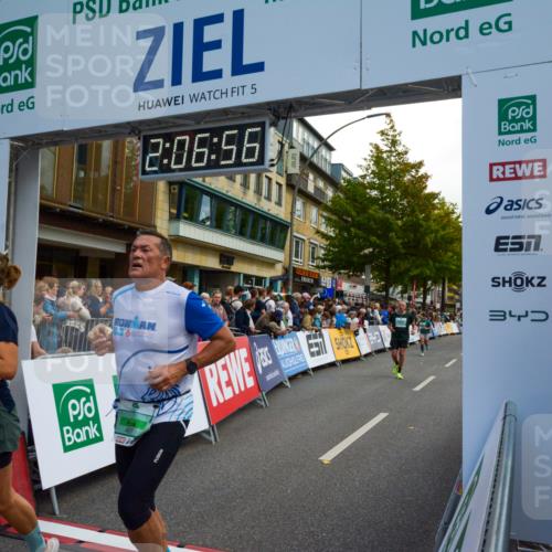 20.09.2026 - PSD Bank Halbmarathon LAZAROV Photography http://msf.ph/oto/10554334 20.09.2026 12:06:56 Ziel 1177, 1264, 1381, 2219, 3033, 4004, 4007, 4691 meine-sportfotos.de