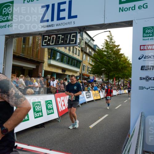20.09.2026 - PSD Bank Halbmarathon LAZAROV Photography http://msf.ph/oto/10554391 20.09.2026 12:07:14 Ziel 1368, 1381, 1415, 3373, 3493, 3648, 4124, 4637 meine-sportfotos.de