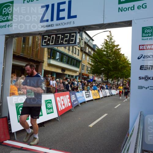 20.09.2026 - PSD Bank Halbmarathon LAZAROV Photography http://msf.ph/oto/10554415 20.09.2026 12:07:23 Ziel 1089, 1376, 1415, 1875, 2190, 2559, 2796, 3352, 3493, 3667, 4124 meine-sportfotos.de