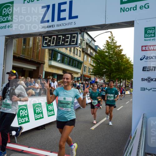20.09.2026 - PSD Bank Halbmarathon LAZAROV Photography http://msf.ph/oto/10554443 20.09.2026 12:07:32 Ziel 1089, 1376, 1522, 1622, 1875, 2190, 2559, 2652, 2796, 3352, 3667, 4424 meine-sportfotos.de