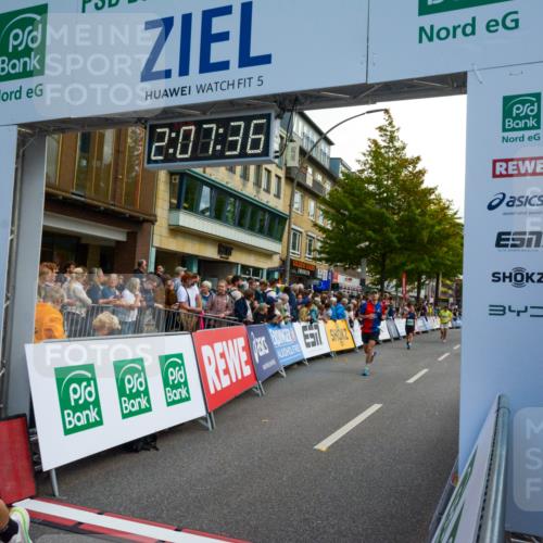 20.09.2026 - PSD Bank Halbmarathon LAZAROV Photography http://msf.ph/oto/10554459 20.09.2026 12:07:35 Ziel 1376, 1522, 1622, 1875, 1968, 2559, 2652, 2796, 3352, 3667, 4424 meine-sportfotos.de