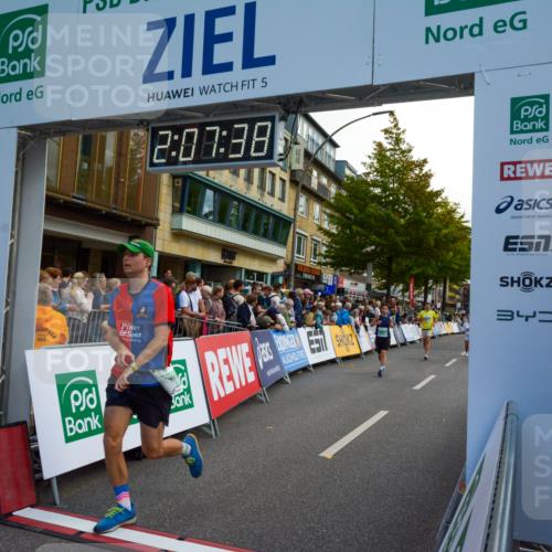 20.09.2026 - PSD Bank Halbmarathon LAZAROV Photography http://msf.ph/oto/10554462 20.09.2026 12:07:38 Ziel 1376, 1522, 1622, 1875, 1968, 2652, 2796, 3352, 3378, 3667, 4424 meine-sportfotos.de
