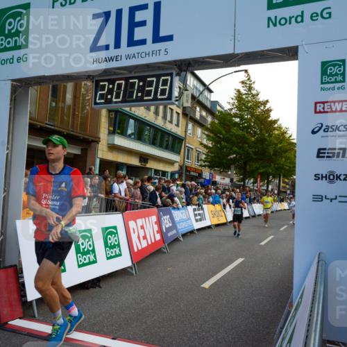 20.09.2026 - PSD Bank Halbmarathon LAZAROV Photography http://msf.ph/oto/10554463 20.09.2026 12:07:38 Ziel 1376, 1522, 1622, 1875, 1968, 2652, 2796, 3352, 3378, 3667, 4424 meine-sportfotos.de