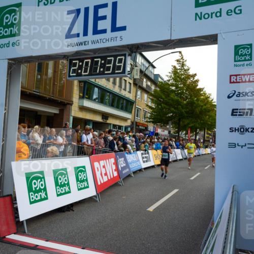 20.09.2026 - PSD Bank Halbmarathon LAZAROV Photography http://msf.ph/oto/10554467 20.09.2026 12:07:39 Ziel 1522, 1622, 1968, 2652, 2796, 3352, 3378, 3667, 4424 meine-sportfotos.de