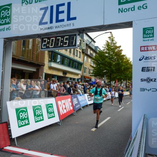 20.09.2026 - PSD Bank Halbmarathon LAZAROV Photography http://msf.ph/oto/10554496 20.09.2026 12:07:50 Ziel 1238, 1600, 1705, 1968, 2173, 2499, 3219, 3378, 3486, 3487, 4776 meine-sportfotos.de