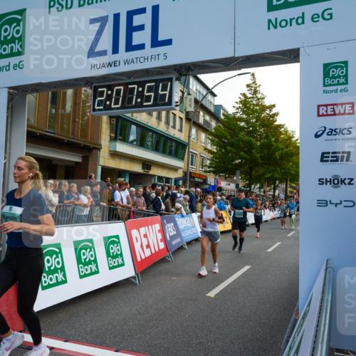 20.09.2026 - PSD Bank Halbmarathon LAZAROV Photography http://msf.ph/oto/10554505 20.09.2026 12:07:53 Ziel 1238, 1600, 1705, 2173, 2499, 3219, 3378, 3486, 3487, 4502, 4776 meine-sportfotos.de