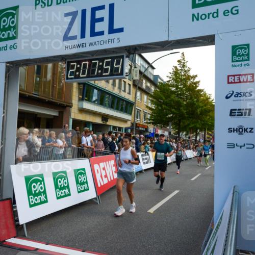 20.09.2026 - PSD Bank Halbmarathon LAZAROV Photography http://msf.ph/oto/10554509 20.09.2026 12:07:54 Ziel 1238, 1600, 1705, 2173, 2499, 3219, 3378, 3486, 3487, 4502, 4776 meine-sportfotos.de