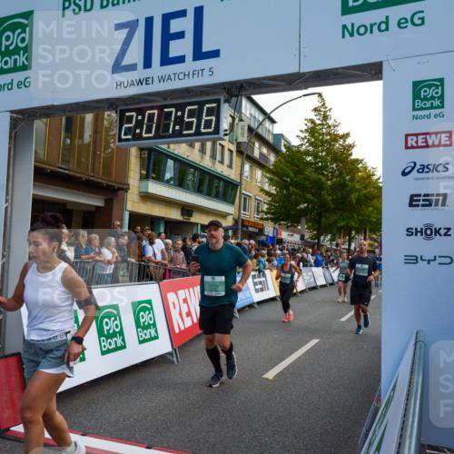20.09.2026 - PSD Bank Halbmarathon LAZAROV Photography http://msf.ph/oto/10554513 20.09.2026 12:07:55 Ziel 1238, 1600, 1705, 2173, 2499, 3219, 3378, 3486, 3487, 4502, 4776 meine-sportfotos.de
