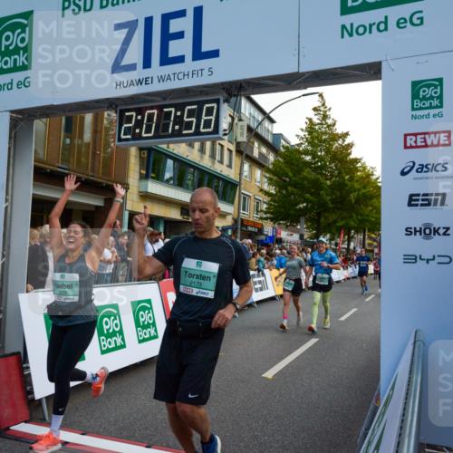 20.09.2026 - PSD Bank Halbmarathon LAZAROV Photography http://msf.ph/oto/10554519 20.09.2026 12:07:57 Ziel 1228, 1238, 1600, 1705, 2173, 2499, 3219, 3486, 3487, 4502, 4776 meine-sportfotos.de