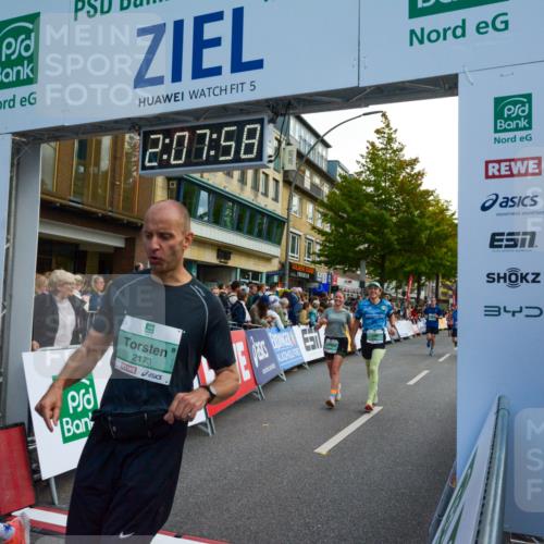 20.09.2026 - PSD Bank Halbmarathon LAZAROV Photography http://msf.ph/oto/10554521 20.09.2026 12:07:57 Ziel 1228, 1238, 1600, 1705, 2173, 2499, 3219, 3486, 3487, 4502, 4776 meine-sportfotos.de