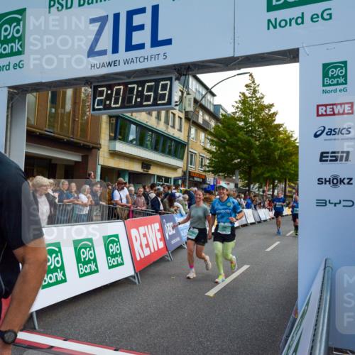 20.09.2026 - PSD Bank Halbmarathon LAZAROV Photography http://msf.ph/oto/10554524 20.09.2026 12:07:58 Ziel 1228, 1238, 1600, 1705, 2173, 2499, 3128, 3130, 3219, 3466, 3486, 3487, 4502, 4776 meine-sportfotos.de