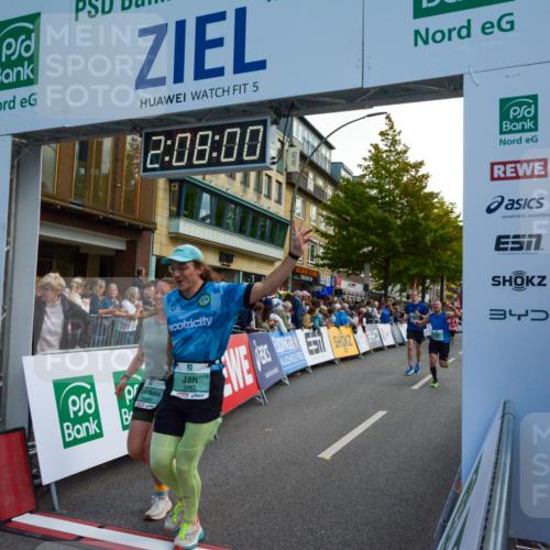 20.09.2026 - PSD Bank Halbmarathon LAZAROV Photography http://msf.ph/oto/10554525 20.09.2026 12:07:59 Ziel 1228, 1238, 1600, 2173, 2499, 3128, 3130, 3219, 3466, 3486, 3487, 4502, 4776 meine-sportfotos.de