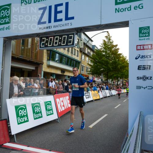 20.09.2026 - PSD Bank Halbmarathon LAZAROV Photography http://msf.ph/oto/10554538 20.09.2026 12:08:02 Ziel 1228, 1238, 1886, 2173, 2499, 2875, 2970, 3128, 3130, 3466, 3486, 3487, 3753, 4502, 4776 meine-sportfotos.de
