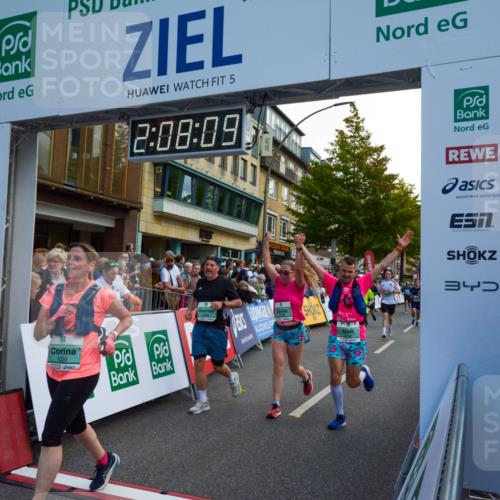 20.09.2026 - PSD Bank Halbmarathon LAZAROV Photography http://msf.ph/oto/10554547 20.09.2026 12:08:09 Ziel 1228, 1886, 2298, 2340, 2875, 2905, 2970, 3128, 3130, 3466, 3753, 4502 meine-sportfotos.de