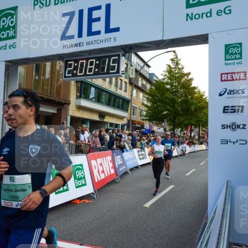 20.09.2026 - PSD Bank Halbmarathon LAZAROV Photography http://msf.ph/oto/10554565 20.09.2026 12:08:15 Ziel 1228, 1886, 2298, 2340, 2875, 2905, 2970, 3128, 3130, 3466, 3753 meine-sportfotos.de