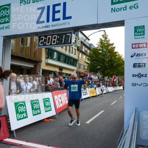 20.09.2026 - PSD Bank Halbmarathon LAZAROV Photography http://msf.ph/oto/10554570 20.09.2026 12:08:16 Ziel 1886, 2298, 2340, 2875, 2905, 2970, 3128, 3130, 3466, 3753 meine-sportfotos.de
