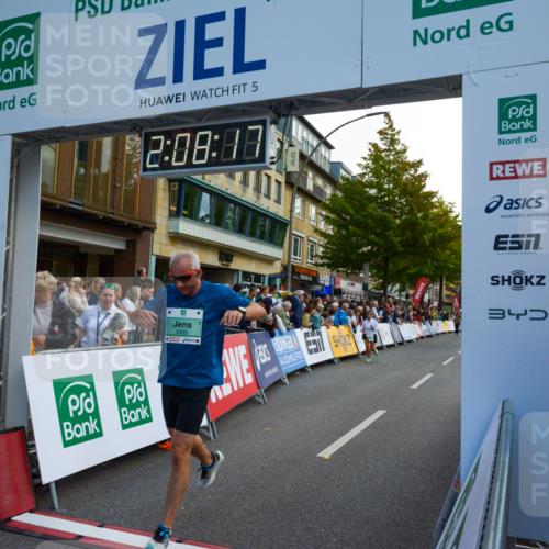 20.09.2026 - PSD Bank Halbmarathon LAZAROV Photography http://msf.ph/oto/10554573 20.09.2026 12:08:17 Ziel 1886, 2298, 2340, 2875, 2905, 2970, 3753 meine-sportfotos.de