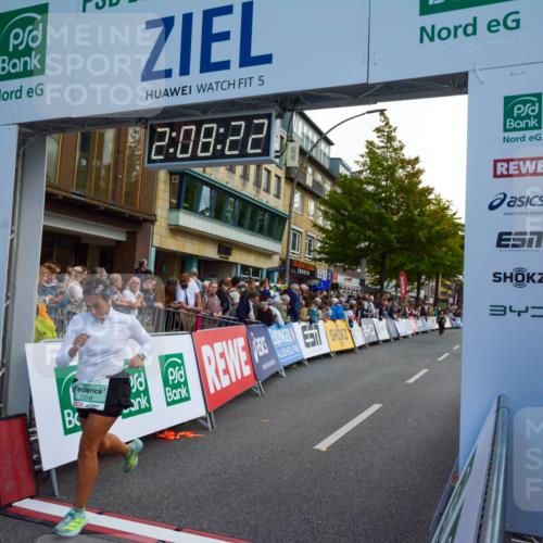 20.09.2026 - PSD Bank Halbmarathon LAZAROV Photography http://msf.ph/oto/10554580 20.09.2026 12:08:22 Ziel 2298, 2340, 2905 meine-sportfotos.de