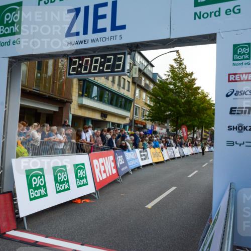 20.09.2026 - PSD Bank Halbmarathon LAZAROV Photography http://msf.ph/oto/10554585 20.09.2026 12:08:22 Ziel 2298, 2340, 2905 meine-sportfotos.de