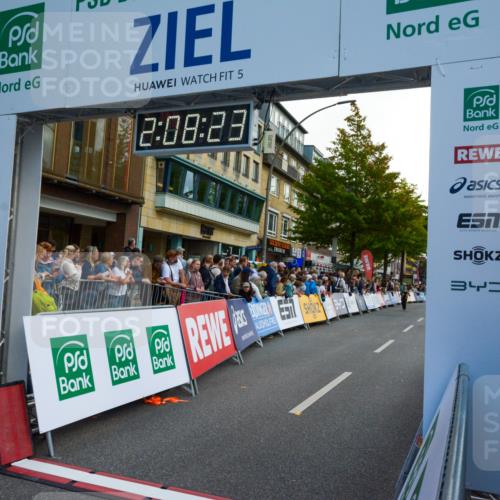 20.09.2026 - PSD Bank Halbmarathon LAZAROV Photography http://msf.ph/oto/10554586 20.09.2026 12:08:23 Ziel 2298, 2905 meine-sportfotos.de