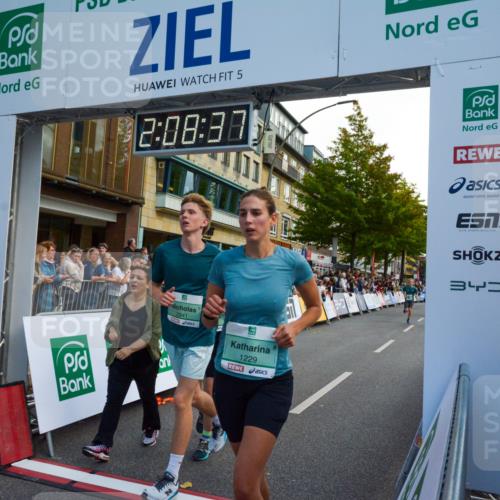 20.09.2026 - PSD Bank Halbmarathon LAZAROV Photography http://msf.ph/oto/10554588 20.09.2026 12:08:36 Ziel 1229, 2478, 2522, 2941, 4613 meine-sportfotos.de