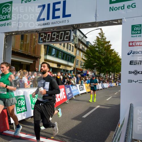 20.09.2026 - PSD Bank Halbmarathon LAZAROV Photography http://msf.ph/oto/10554614 20.09.2026 12:09:02 Ziel 1290, 1534, 2188, 2621, 3250, 3279, 3690, 4046 meine-sportfotos.de