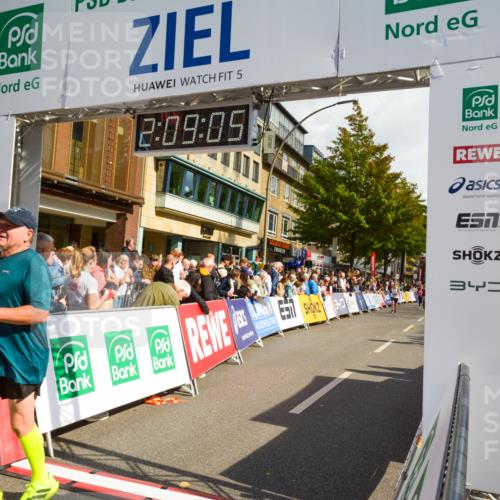 20.09.2026 - PSD Bank Halbmarathon LAZAROV Photography http://msf.ph/oto/10554622 20.09.2026 12:09:05 Ziel 1066, 1290, 1534, 1945, 2188, 2621, 3250, 3279, 3432, 3690, 4046 meine-sportfotos.de