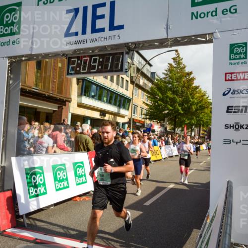 20.09.2026 - PSD Bank Halbmarathon LAZAROV Photography http://msf.ph/oto/10554627 20.09.2026 12:09:11 Ziel 1065, 1066, 1290, 1534, 1945, 2188, 2405, 3250, 3432, 4240, 4559 meine-sportfotos.de