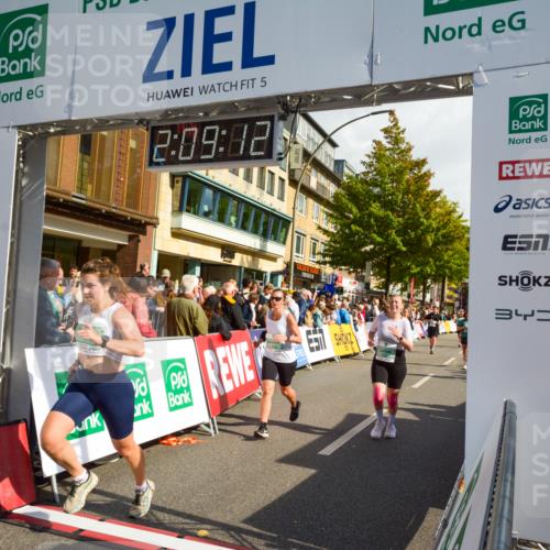 20.09.2026 - PSD Bank Halbmarathon LAZAROV Photography http://msf.ph/oto/10554631 20.09.2026 12:09:12 Ziel 1065, 1066, 1290, 1534, 1945, 2188, 2405, 3250, 3432, 4240, 4559 meine-sportfotos.de