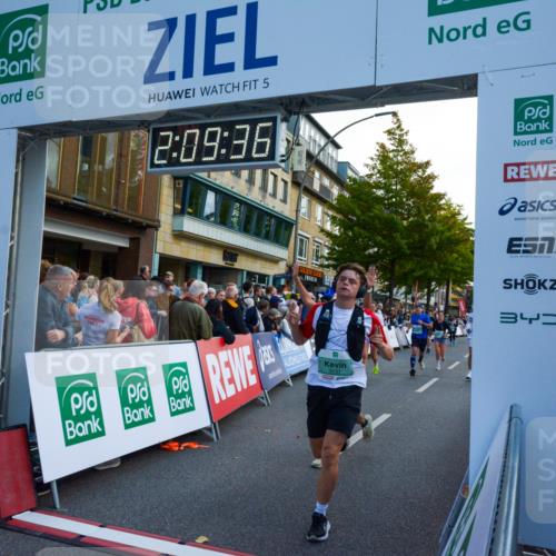 20.09.2026 - PSD Bank Halbmarathon LAZAROV Photography http://msf.ph/oto/10554693 20.09.2026 12:09:35 Ziel 1031, 1167, 1176, 2025, 2198, 2526, 3137, 3339, 3813, 3816, 4030, 4233, 4234, 4563 meine-sportfotos.de