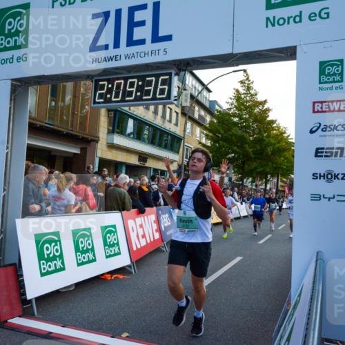 20.09.2026 - PSD Bank Halbmarathon LAZAROV Photography http://msf.ph/oto/10554694 20.09.2026 12:09:35 Ziel 1031, 1167, 1176, 2025, 2198, 2526, 3137, 3339, 3813, 3816, 4030, 4233, 4234, 4563 meine-sportfotos.de