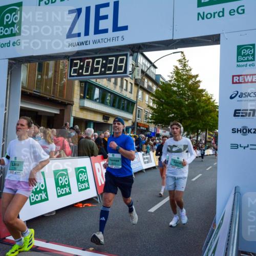 20.09.2026 - PSD Bank Halbmarathon LAZAROV Photography http://msf.ph/oto/10554704 20.09.2026 12:09:38 Ziel 1031, 1167, 1772, 1923, 2004, 2025, 2198, 2526, 3137, 3339, 3816, 4030, 4185, 4233, 4234, 4563 meine-sportfotos.de