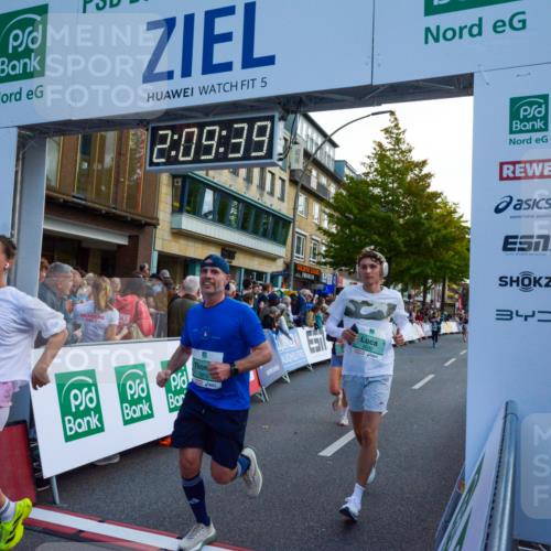 20.09.2026 - PSD Bank Halbmarathon LAZAROV Photography http://msf.ph/oto/10554705 20.09.2026 12:09:38 Ziel 1031, 1167, 1772, 1923, 2004, 2025, 2198, 2526, 3137, 3339, 3816, 4030, 4185, 4233, 4234, 4563 meine-sportfotos.de