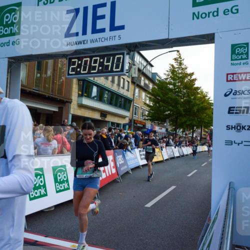 20.09.2026 - PSD Bank Halbmarathon LAZAROV Photography http://msf.ph/oto/10554710 20.09.2026 12:09:40 Ziel 1031, 1167, 1772, 1923, 2004, 2025, 2198, 2526, 3137, 3339, 3816, 4030, 4185, 4196 meine-sportfotos.de
