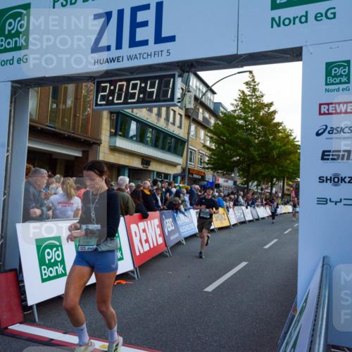 20.09.2026 - PSD Bank Halbmarathon LAZAROV Photography http://msf.ph/oto/10554711 20.09.2026 12:09:40 Ziel 1031, 1167, 1772, 1923, 2004, 2025, 2198, 2526, 3137, 3339, 3816, 4030, 4185, 4196 meine-sportfotos.de