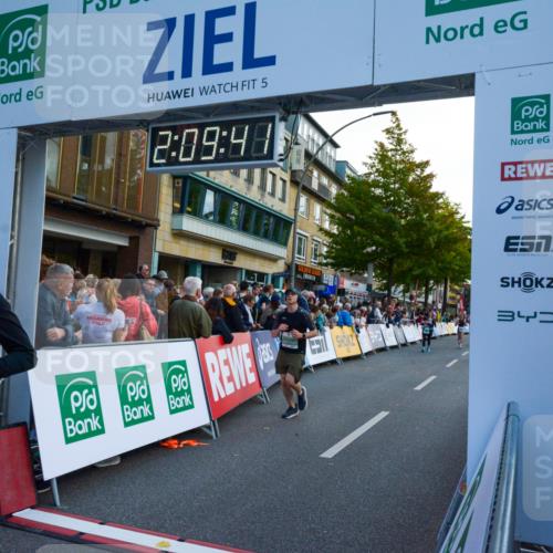20.09.2026 - PSD Bank Halbmarathon LAZAROV Photography http://msf.ph/oto/10554714 20.09.2026 12:09:40 Ziel 1031, 1167, 1772, 1923, 2004, 2025, 2198, 2526, 3137, 3339, 3816, 4030, 4185, 4196 meine-sportfotos.de