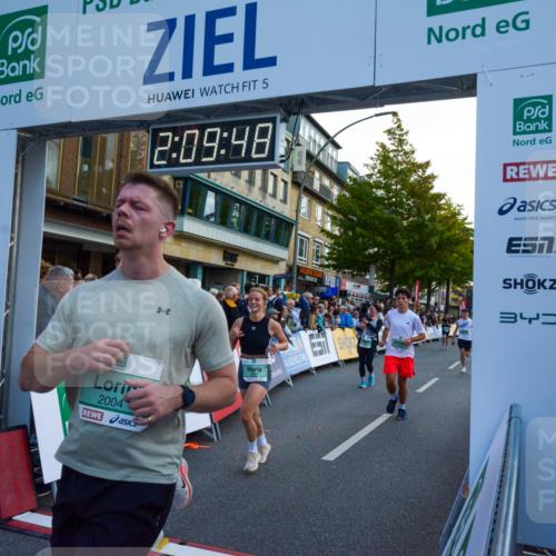 20.09.2026 - PSD Bank Halbmarathon LAZAROV Photography http://msf.ph/oto/10554727 20.09.2026 12:09:48 Ziel 1772, 1923, 2004, 2018, 2025, 2434, 2599, 4185, 4196, 4703, 4715 meine-sportfotos.de