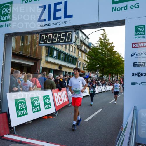 20.09.2026 - PSD Bank Halbmarathon LAZAROV Photography http://msf.ph/oto/10554734 20.09.2026 12:09:49 Ziel 1772, 1923, 2004, 2018, 2434, 2599, 4185, 4196, 4703, 4715 meine-sportfotos.de