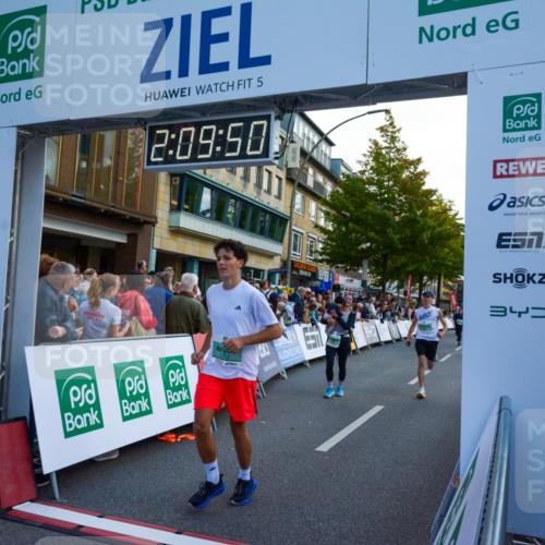 20.09.2026 - PSD Bank Halbmarathon LAZAROV Photography http://msf.ph/oto/10554736 20.09.2026 12:09:49 Ziel 1772, 1923, 2004, 2018, 2434, 2599, 4185, 4196, 4703, 4715 meine-sportfotos.de