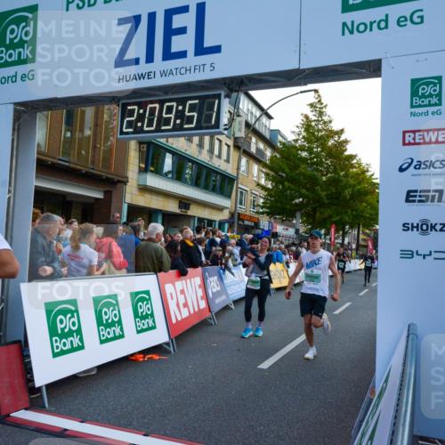 20.09.2026 - PSD Bank Halbmarathon LAZAROV Photography http://msf.ph/oto/10554741 20.09.2026 12:09:50 Ziel 1772, 1923, 2004, 2018, 2434, 2599, 4185, 4196, 4703, 4715 meine-sportfotos.de